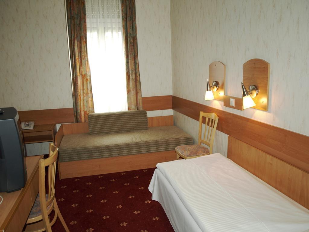 וינה Hotel Stalehner מראה חיצוני תמונה